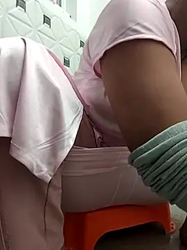 Snapshot of Archna-ji chatting on February 25, 4:55 am Archna-ji online show from February 25, 4:55 am