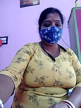 Snapshot of Kayra_34 chatting on February 27, 5:45 am Kayra 34 online show from February 27, 5:45 am