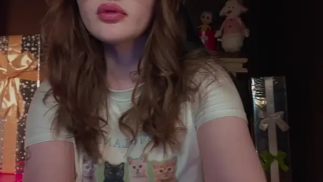 Snapshot of ELLIEJAY chatting on December 4, 11:24 pm ELLIEJAY online show from December 4, 11:24 pm