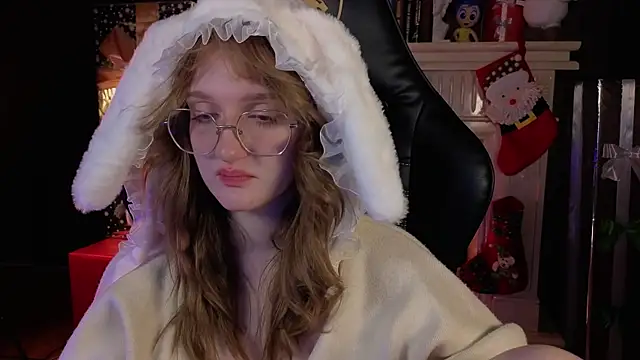 Snapshot of ELLIEJAY chatting on December 20, 11:37 pm ELLIEJAY online show from December 20, 11:37 pm