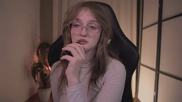 Snapshot of ELLIEJAY chatting on January 24, 3:11 am ELLIEJAY online show from January 24, 3:11 am