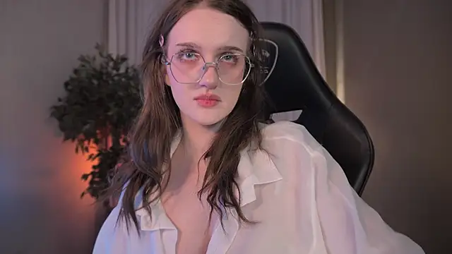 Snapshot of ELLIEJAY chatting on March 1, 8:31 pm ELLIEJAY online show from March 1, 8:31 pm