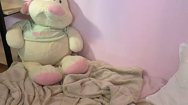 Snapshot of ELLIEJAY chatting on October 17, 5:43 am ELLIEJAY online show from October 17, 5:43 am