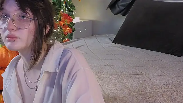 ELLIEJAY online show from November 2, 5:21 am