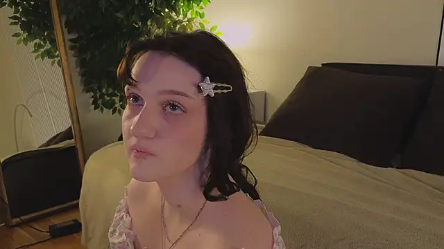 ELLIEJAY online show from November 16, 5:13 am