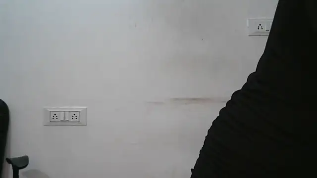 Snapshot of Suzie_darling chatting on December 21, 5:47 am Suzie darling online show from December 21, 5:47 am