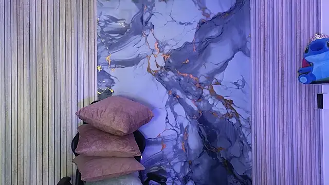 Snapshot of LissaWiild chatting on March 2, 8:15 pm LissaWiild online show from March 2, 8:15 pm