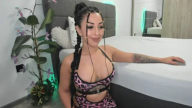 AlenaBay online show from April 11, 7:45 am