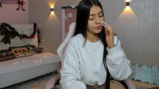 miagomezweb1 online show from December 27, 12:56 pm