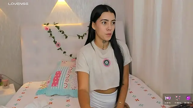 miagomezweb1 online show from March 21, 1:12 pm