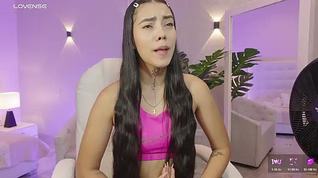 miagomezweb1 online show from September 19, 1:01 pm