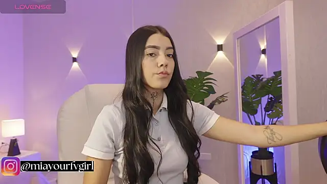 miagomezweb1 online show from October 18, 12:39 pm