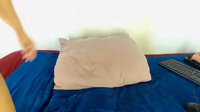 FAT ASS27 online show from November 20, 5:45 pm