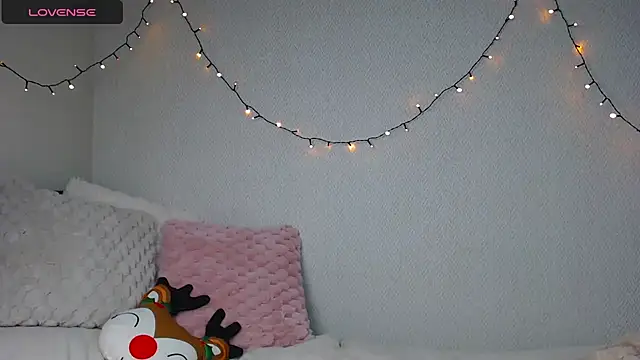 Nicole blonde0 online show from January 20, 9:01 pm