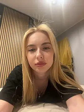 Nicole blonde0 online show from February 6, 9:06 pm