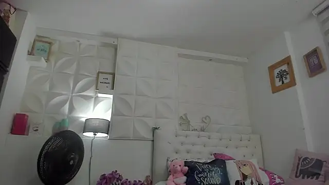 Ammy Queen online show from February 9, 11:36 pm