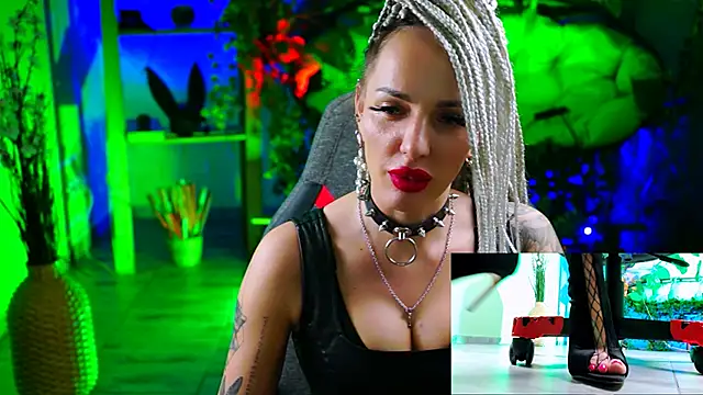 MonicaMaxwel online show from March 14, 3:03 pm