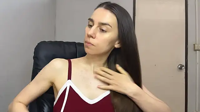 Snapshot of SassyJessi chatting on January 6, 4:16 am SassyJessi online show from January 6, 4:16 am