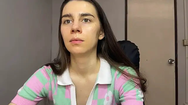 Snapshot of SassyJessi chatting on February 5, 4:17 am SassyJessi online show from February 5, 4:17 am