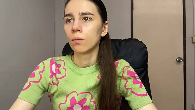 Snapshot of SassyJessi chatting on February 21, 4:13 am SassyJessi online show from February 21, 4:13 am