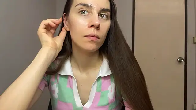 Snapshot of SassyJessi chatting on February 26, 4:11 am SassyJessi online show from February 26, 4:11 am