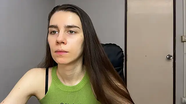 Snapshot of SassyJessi chatting on March 14, 4:18 am SassyJessi online show from March 14, 4:18 am