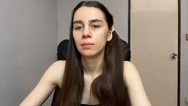 Snapshot of SassyJessi chatting on March 16, 5:44 am SassyJessi online show from March 16, 5:44 am