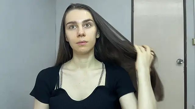 Snapshot of SassyJessi chatting on April 12, 4:17 am SassyJessi online show from April 12, 4:17 am