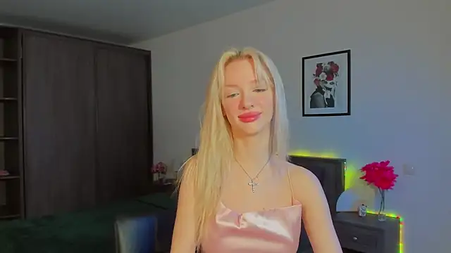 AleksaBlonde online show from February 2, 11:08 am