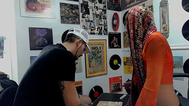 molly witha chance online show from January 18, 8:41 am