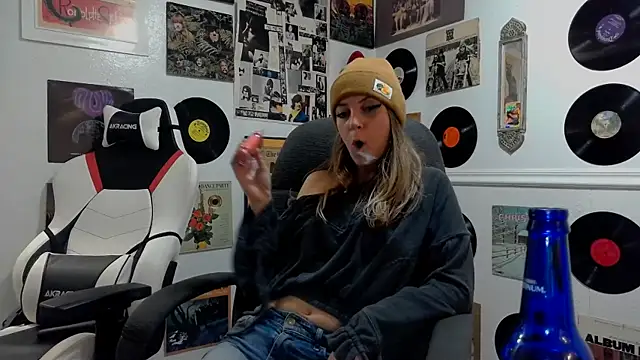 molly witha chance online show from January 19, 12:17 am