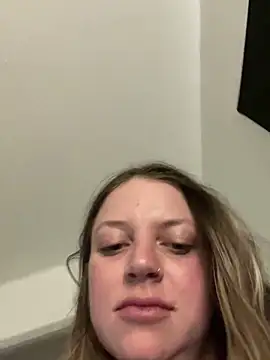 molly witha chance online show from February 6, 10:21 pm