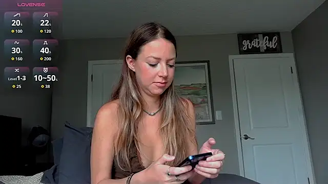 molly witha chance online show from November 6, 5:47 pm