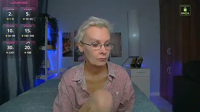 HelgaHimmell online show from December 9, 3:22 pm