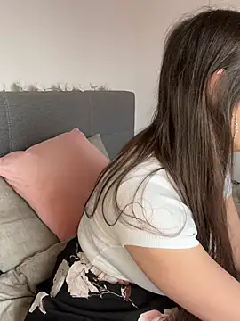 Loella-Rose online show from January 24, 9:06 am