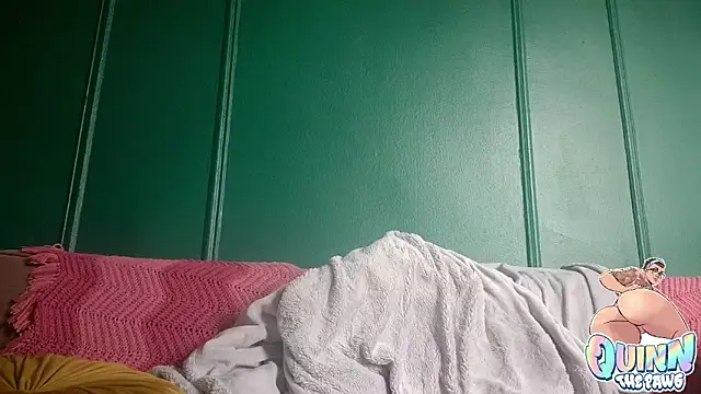 Snapshot of quinnmariexo chatting on December 21, 5:09 pm quinnmariexo online show from December 21, 5:09 pm