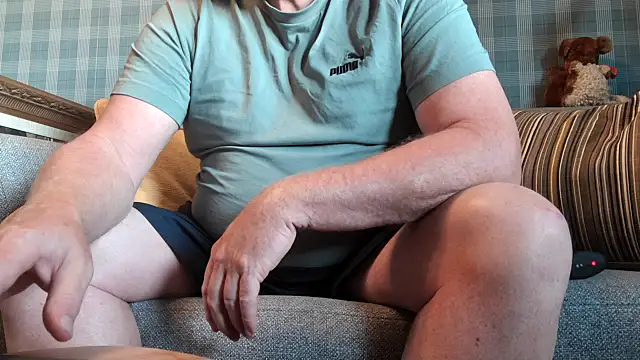 Snapshot of softgbg chatting on October 14, 3:57 pm softgbg online show from October 14, 3:57 pm