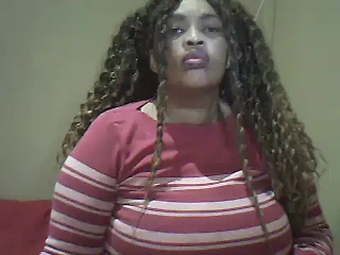 Snapshot of SexxyBoob chatting on July 11, 7:16 pm SexxyBoob online show from July 11, 7:16 pm