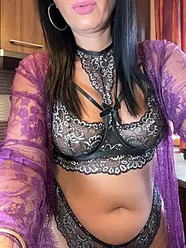 Hotmomcheckk  online show from March 19, 9:46 am