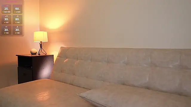 Snapshot of cuteface_bigass_ chatting on February 17, 9:10 pm cuteface bigass online show from February 17, 9:10 pm