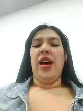 Sophie-hatter online show from January 24, 9:15 pm