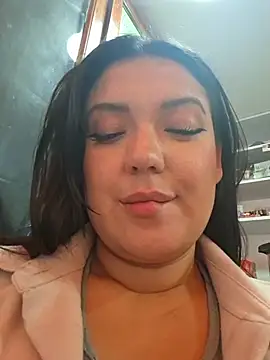 Sophie-hatter online show from July 17, 2:13 pm