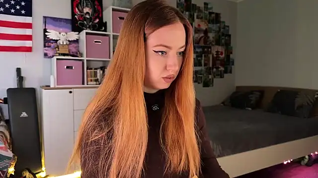 Snapshot of LinaWitch chatting on April 14, 1:39 pm LinaWitch online show from April 14, 1:39 pm