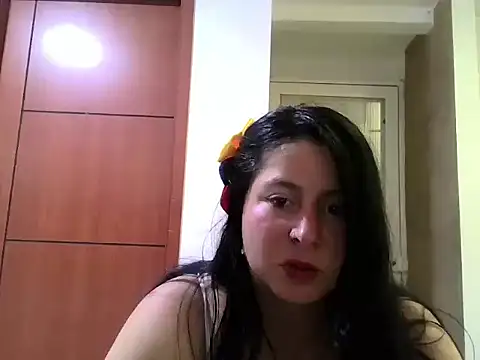 agathacorlincm101 online show from July 7, 6:34 pm