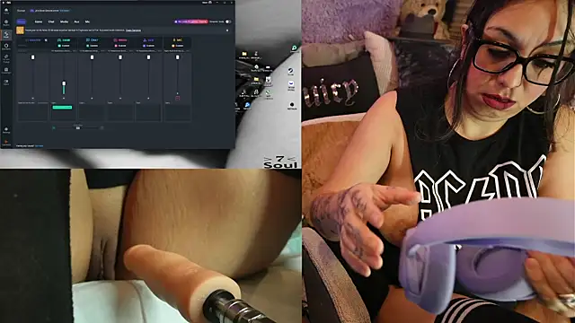 Snapshot of IndiaBlaze chatting on October 30, 3:19 am IndiaBlaze online show from October 30, 3:19 am