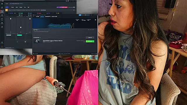 Snapshot of IndiaBlaze chatting on November 22, 2:43 am IndiaBlaze online show from November 22, 2:43 am