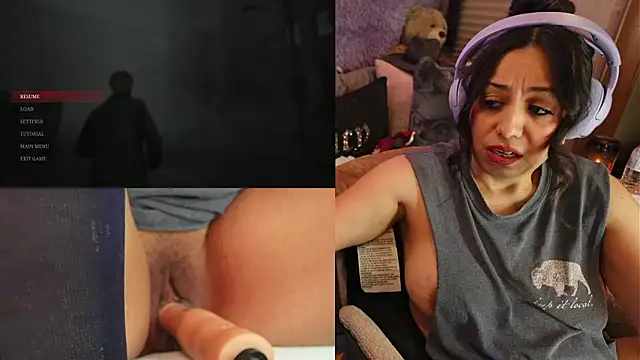 Snapshot of IndiaBlaze chatting on November 29, 2:25 am IndiaBlaze online show from November 29, 2:25 am