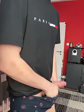 Snapshot of czruz chatting on January 14, 11:49 am czruz online show from January 14, 11:49 am