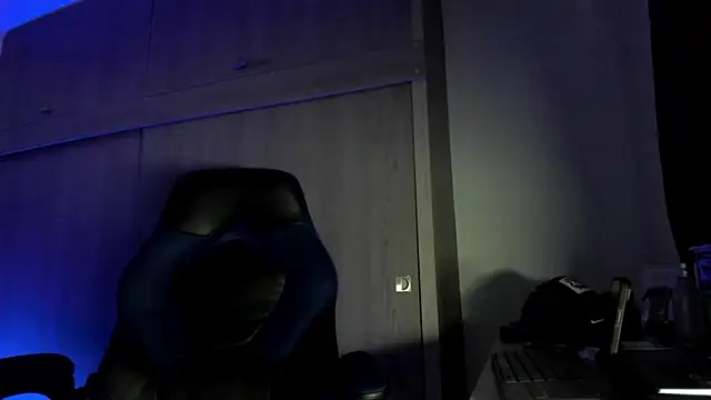 male pussy online show from December 4, 1:04 am