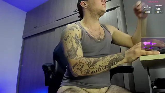 Snapshot of male_pussy chatting on March 2, 12:12 pm male pussy online show from March 2, 12:12 pm
